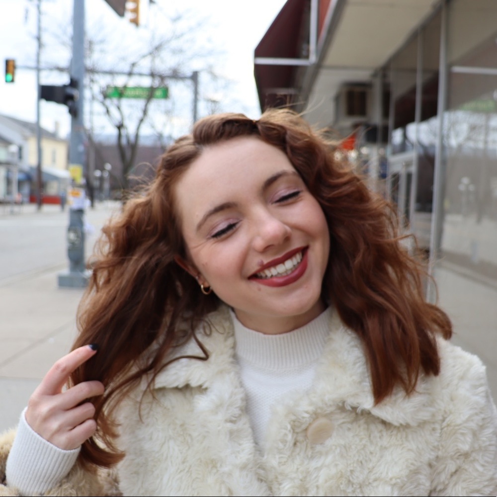 Meet your Posher, Caitlin